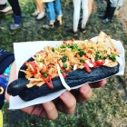 Black Food: Schwarzer Hot Dog
